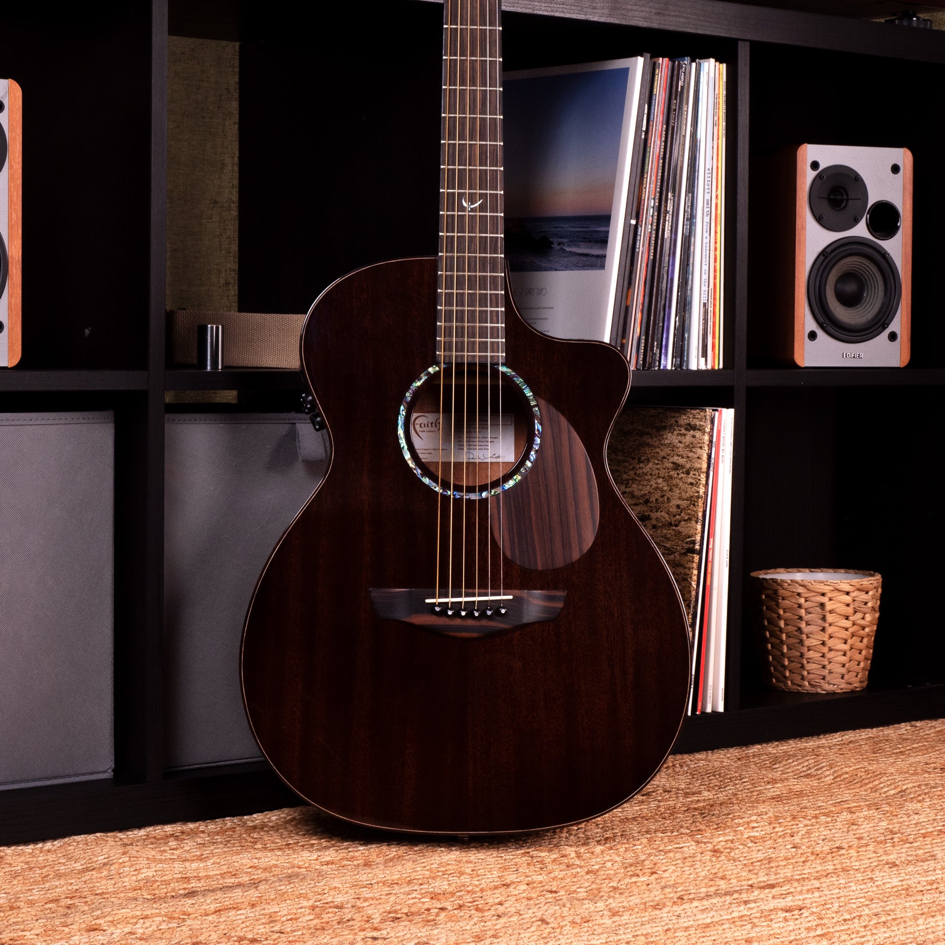 fg5hce-g3-m.jpg?height=592&v=