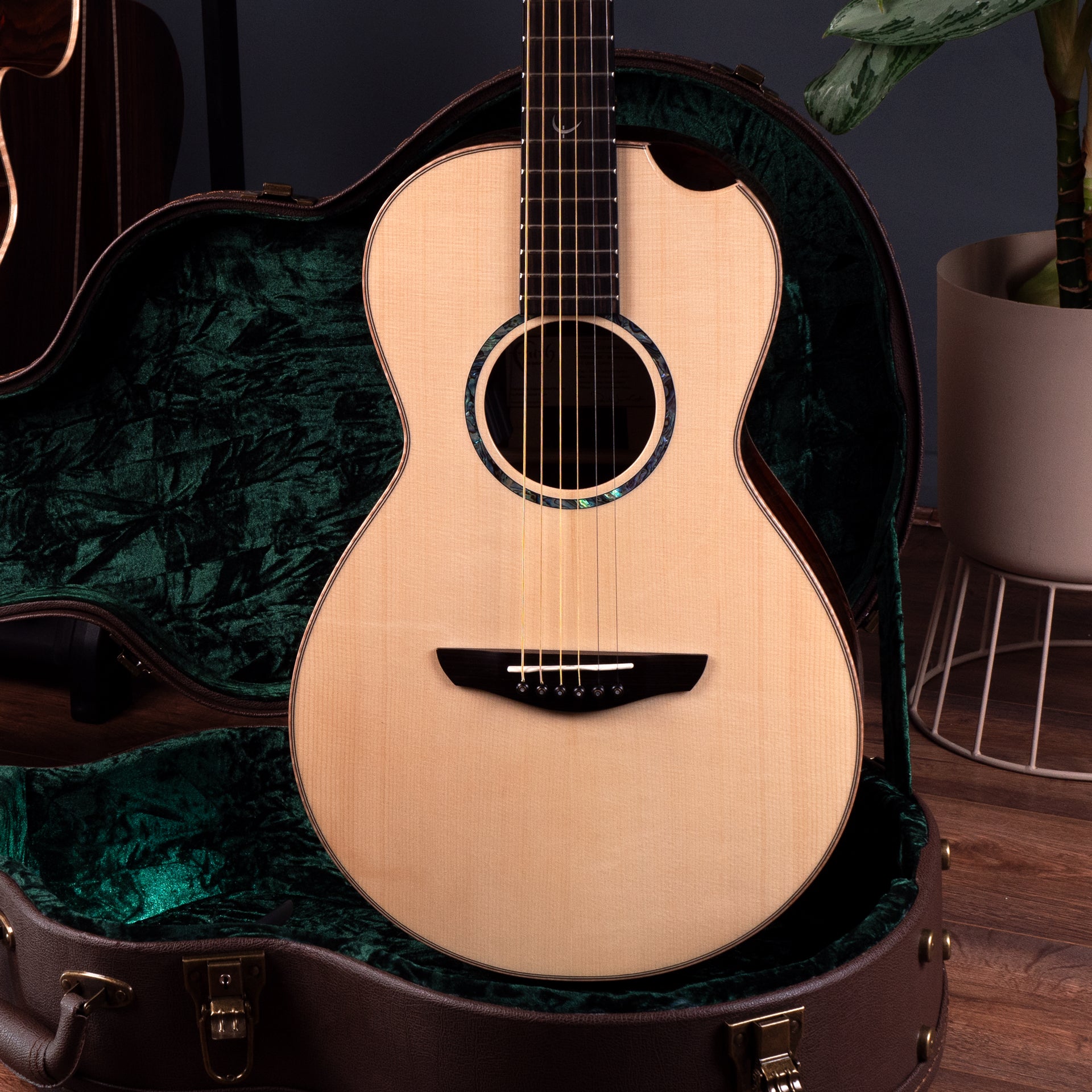 Faith MERCURY FMHG ギター Faith HiGloss Mercury Electro Scoop FMEHG3-BNC – Faith Guitars