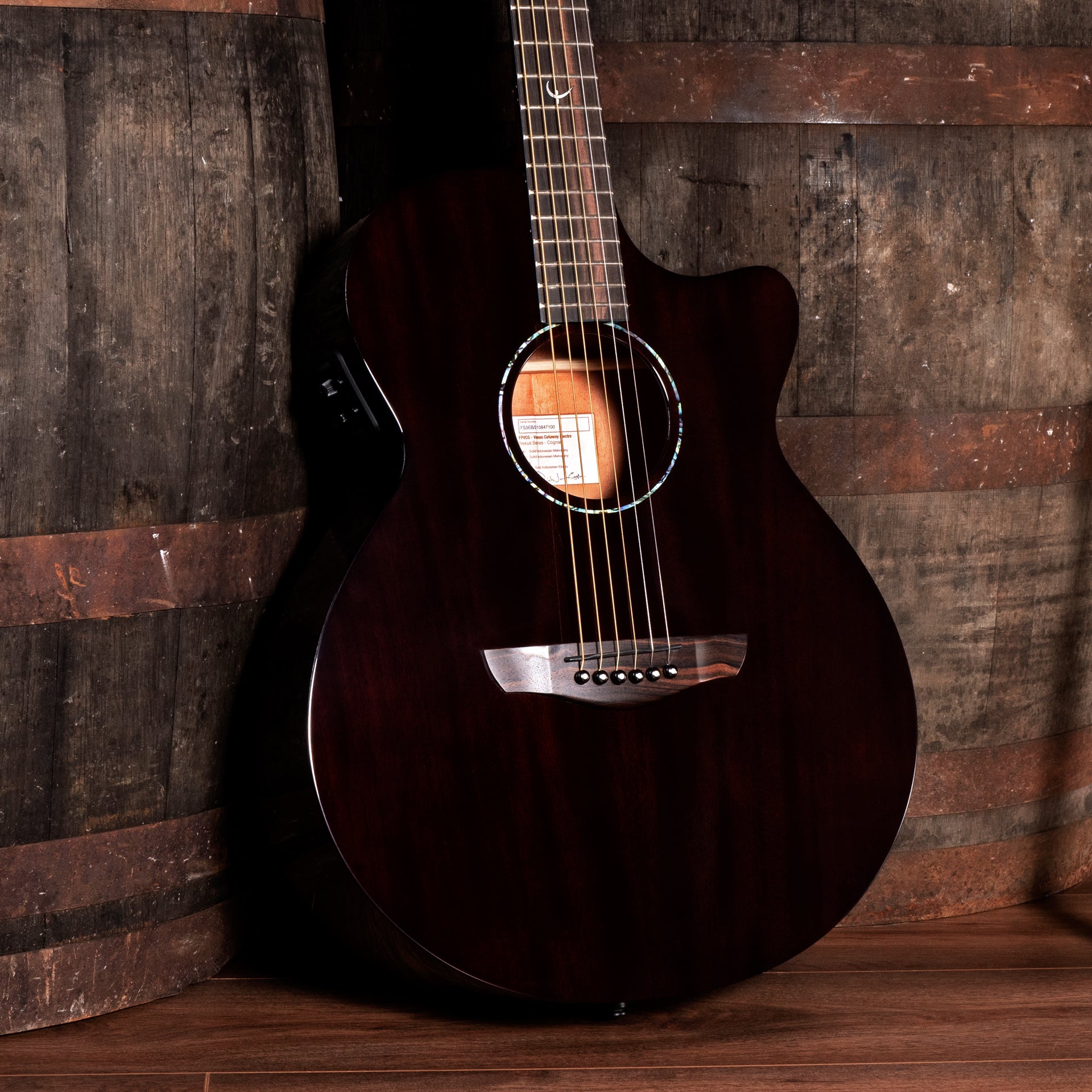 Faith Nexus Venus Cutaway Electro Cognac FPVCG – Faith Guitars