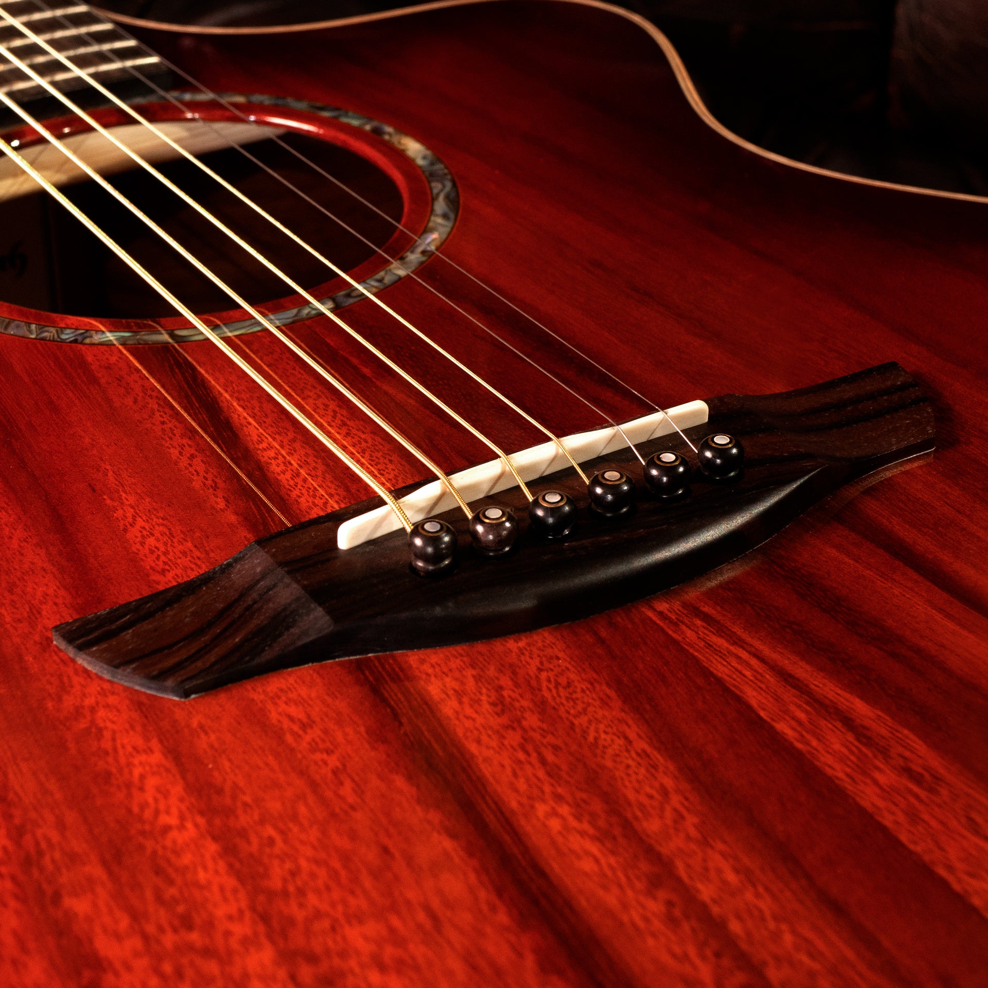 Faith Blood Moon Venus Cutaway Electro FVBMB – Faith Guitars