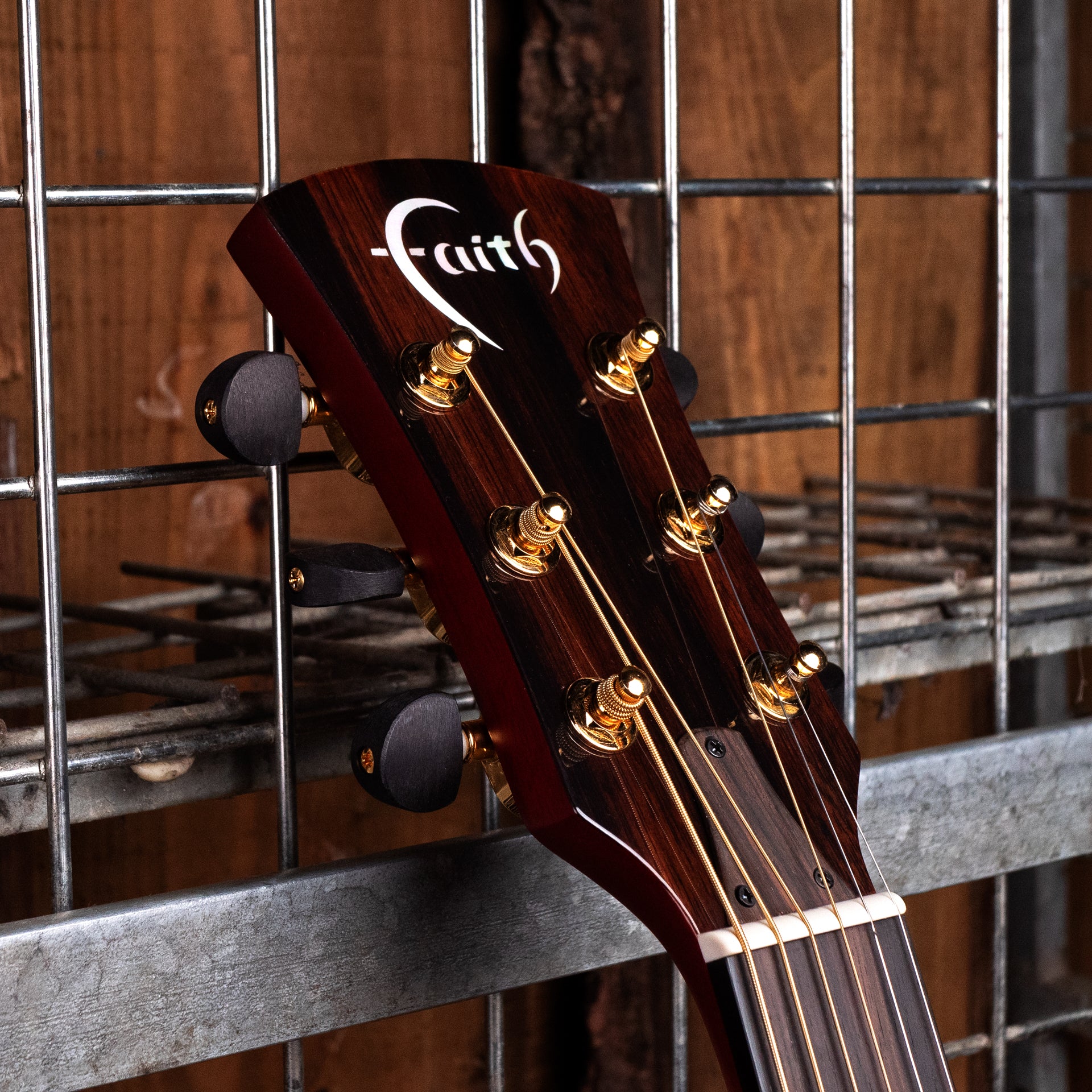 Faith Blood Moon Venus Cutaway Electro FVBMB – Faith Guitars