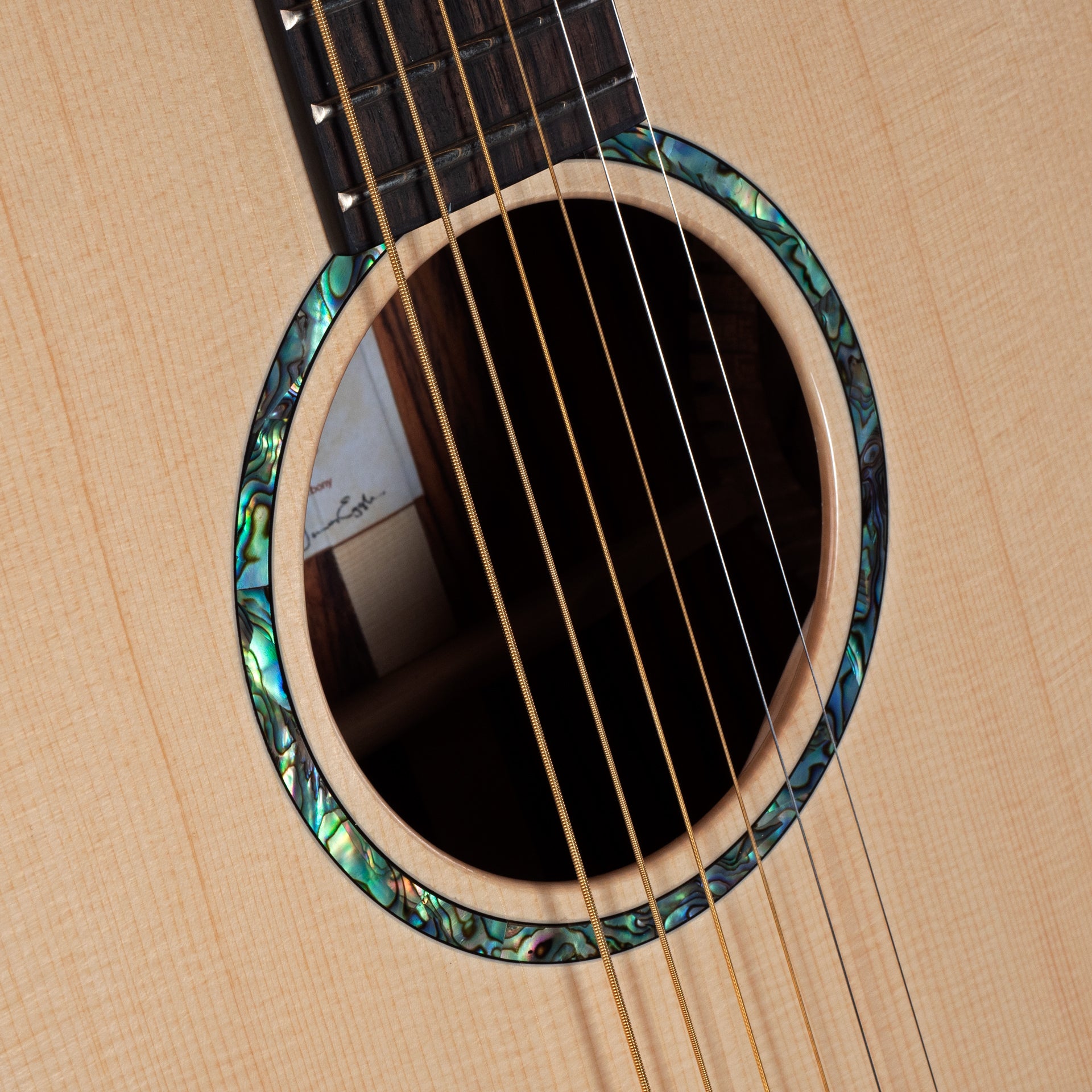 Faith HiGloss Venus Cutaway Electro FVHG3 | Handmade Acoustic