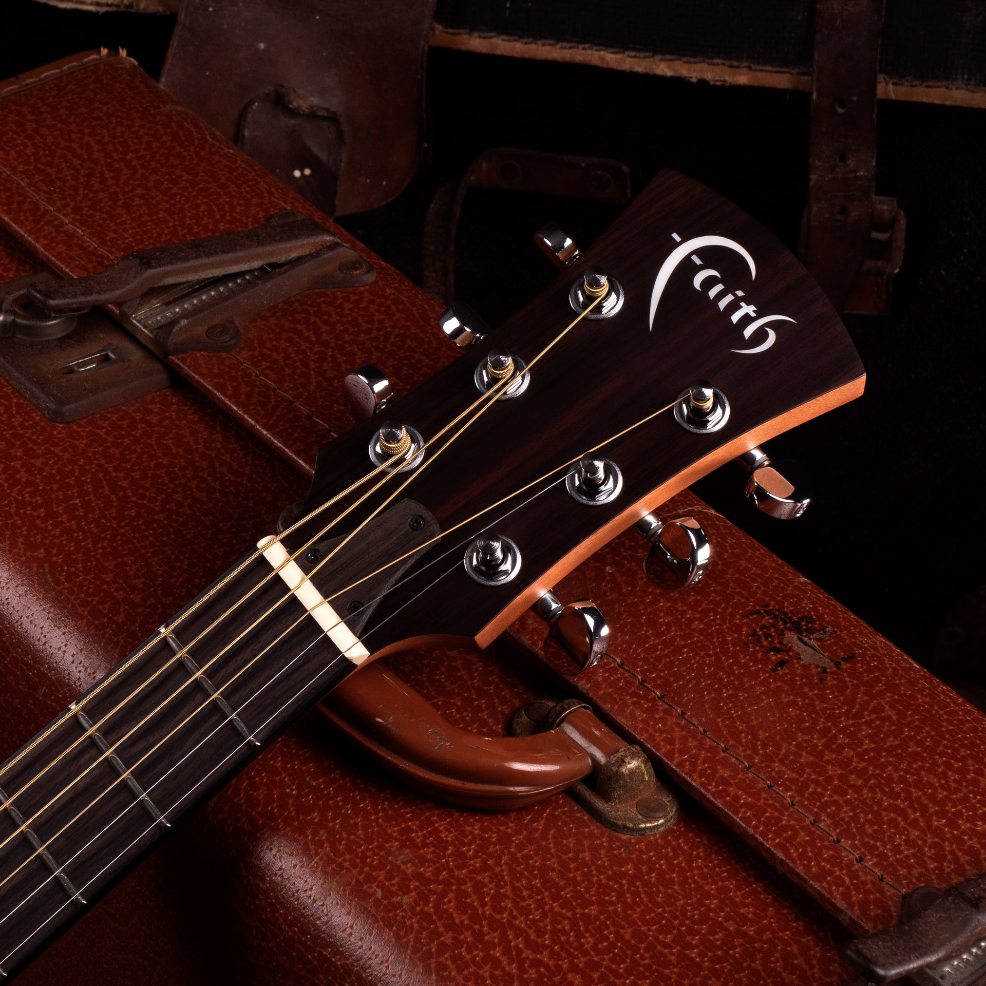 Faith Nomad Mini-Saturn Electro FDS – Faith Guitars